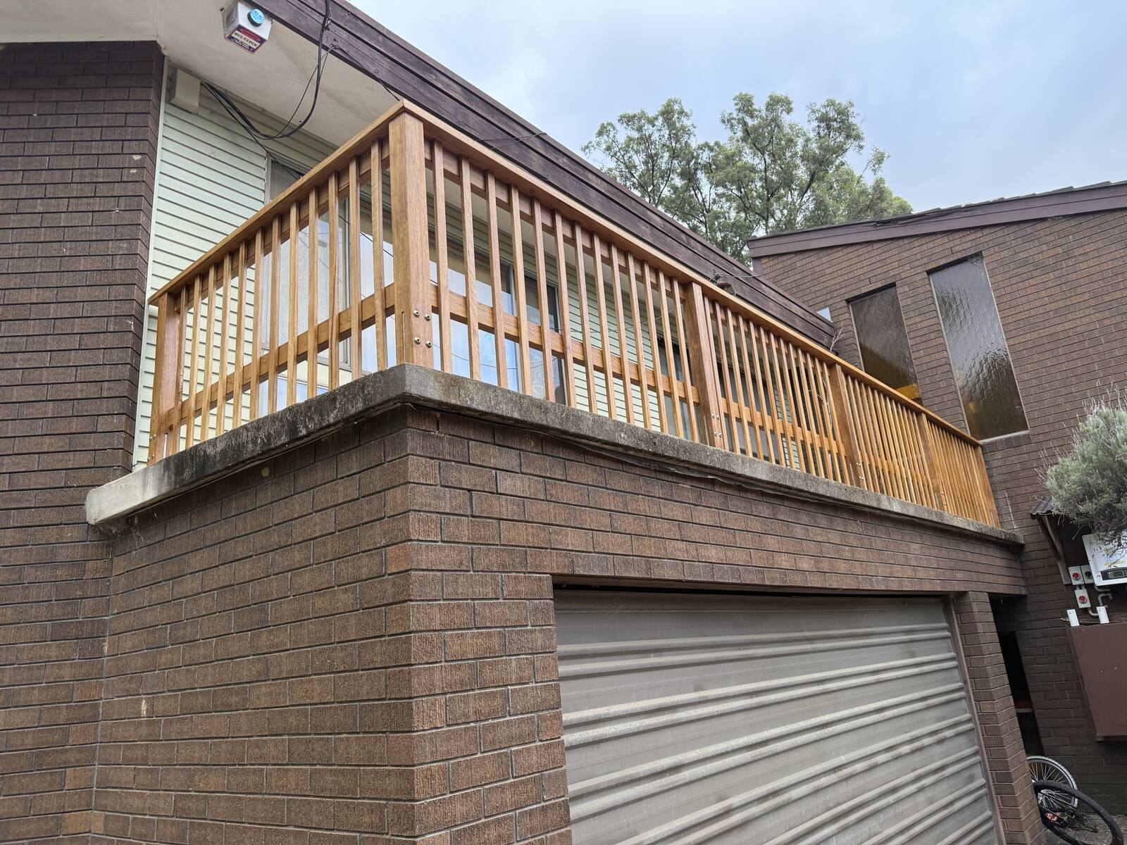 Hardwood balcony balustrade carpentry